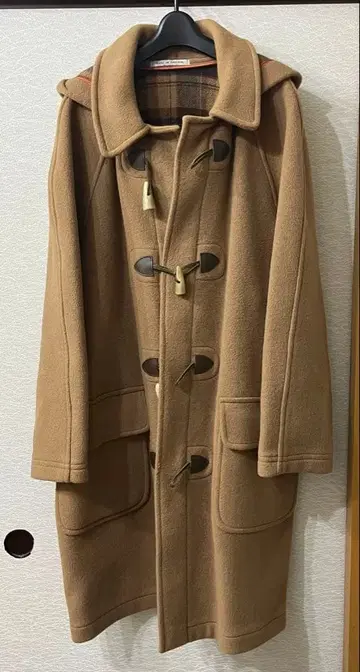 새상품급 MONTGOMERY 몽고메리 더플 코트 영국제 L