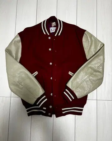 BUT WIN 바시티 자켓