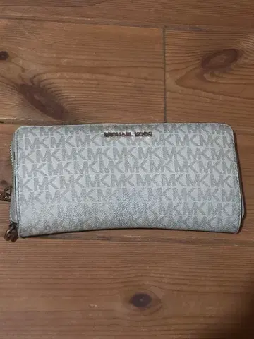 마이클코어스 장지갑