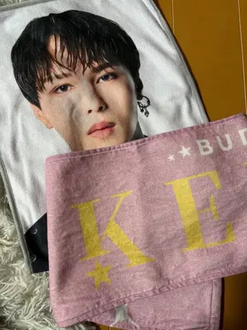 BUDDiiS KEVIN 슬로건 네임 타월