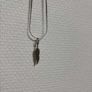 실버 페더 목걸이