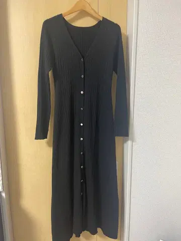 &노스탤지어 블랙 리브 니트 롱 가디건