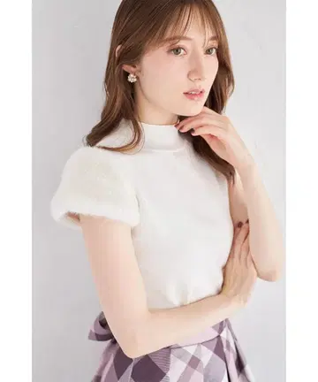 tocco closet 퍼 슬리브 절개 니트 풀오버 아이보리