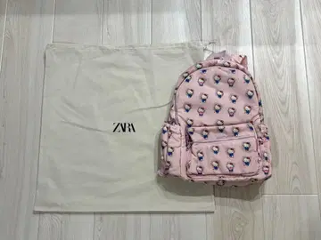새상품 ZARA 헬로키티 백팩 HELLO KITTY 백팩