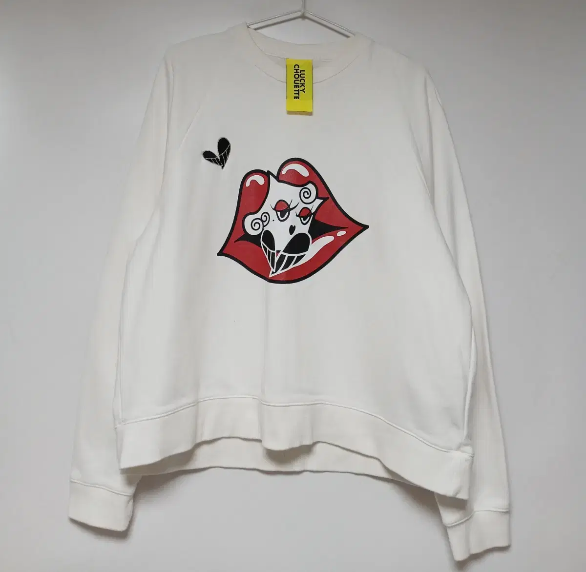 Lucky Chouette Lip Printing Sweatshirt