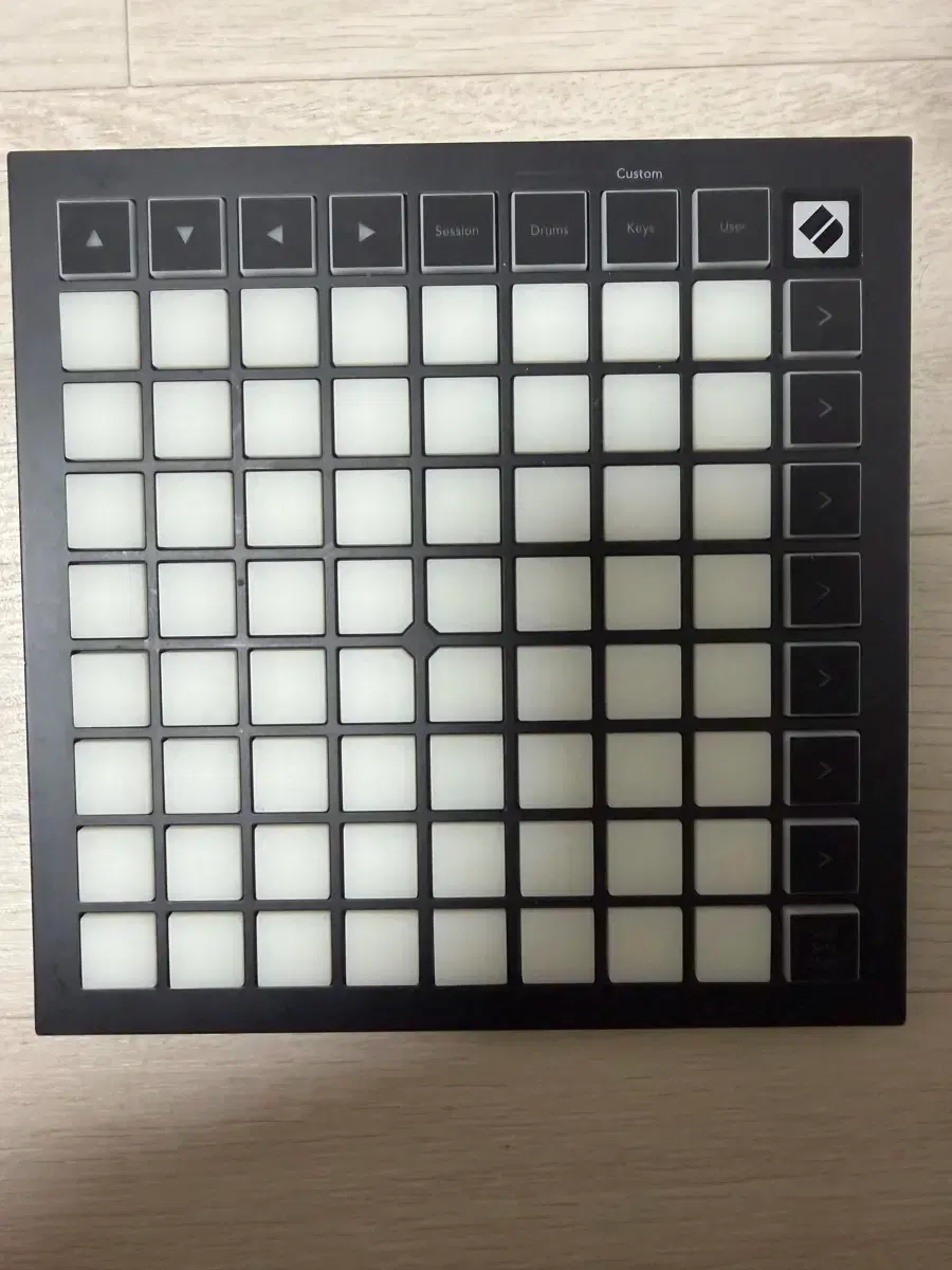 런치패드 | 브랜드 중고거래 플랫폼, 번개장터