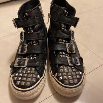 ASH 아쉬 하이컷 스니커즈 스터드 장식