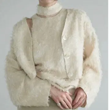 CLANE FEATHER SHELL BUTTON CARDIGAN