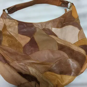 가죽 패치워크 숄더백 세련된