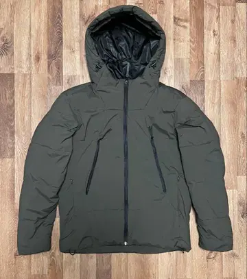 WORKMAN 워크맨 다운 자켓