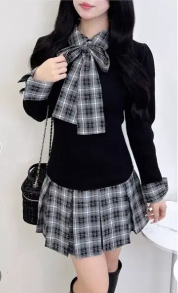 INGNI 체크 무늬 보타이 셔츠 도킹 니트 원피스 블랙