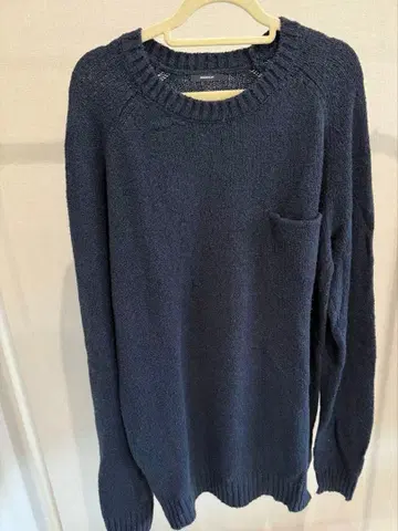 DENHAM 네이비 크루넥 니트