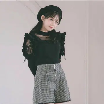 meltie 반짝반짝 숄더 프릴 니트