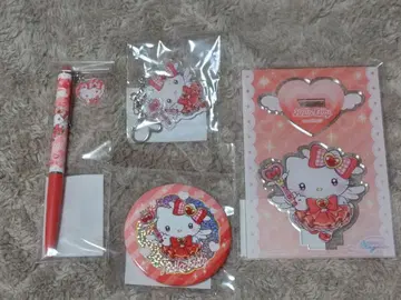 산리오 두근전사 헬로키티