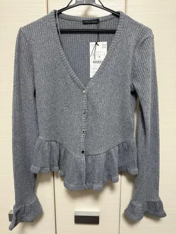 ZARA 그레이 프릴 밑단 긴팔 가디건