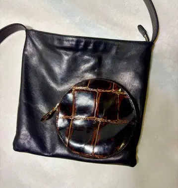 릴리 REALMIND 크로커다일 패턴 원형 포켓 천연 가죽 숄더