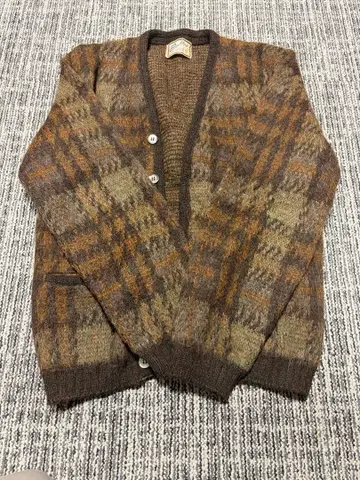 brentwood 체크 무늬 가디건 M