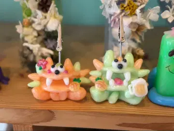 컬러풀 몬스터 모양 참