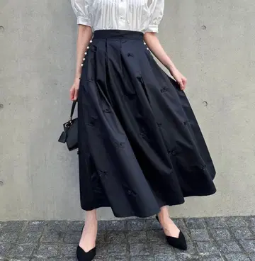 리본 포함 볼륨 레인 스커트 아메노치하레