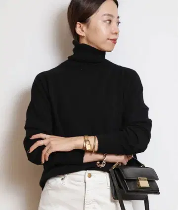 muse 두지엠 클라세 CAPRI 터틀넥 풀오버 블랙