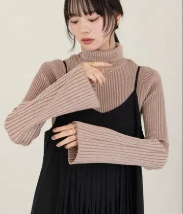 hinari 바이컬러 리브 플레어 니트 핑크