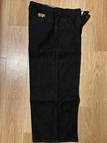 벤 데이비스 고릴라 컷 블랙 데님