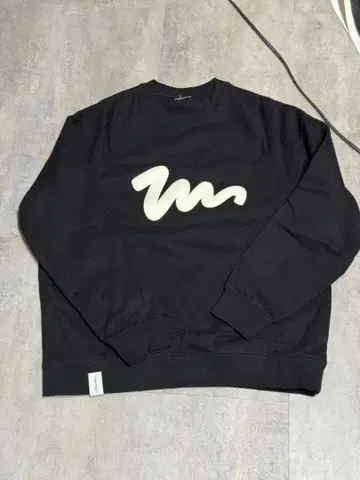 714STREET 블랙 맨투맨 트레이닝복