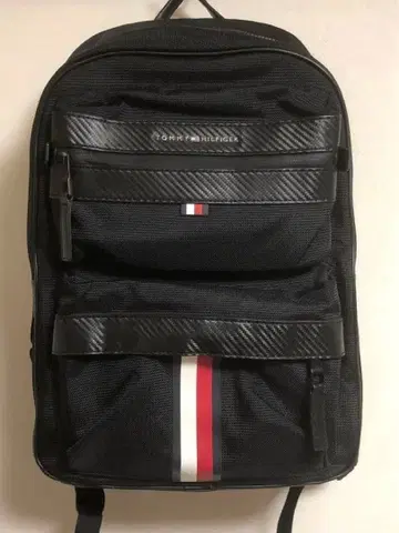 타미힐피거 메탈 로고 백팩