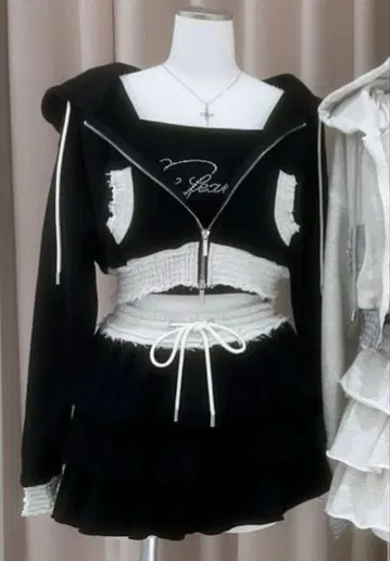 Bubbles 바이컬러 맨투맨 치마바지