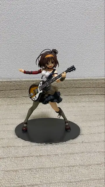 맥스팩토리 스즈미야 하루히 격주Ver. 피규어 1세트