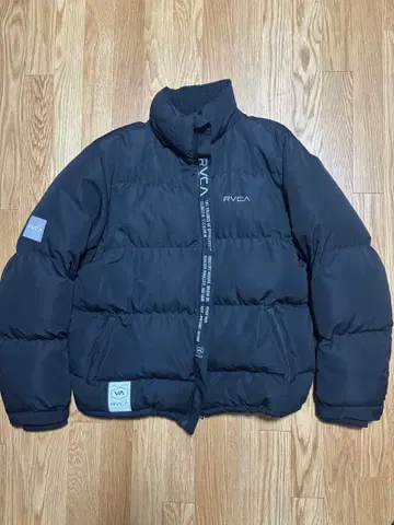 RVCA 블랙 다운 자켓