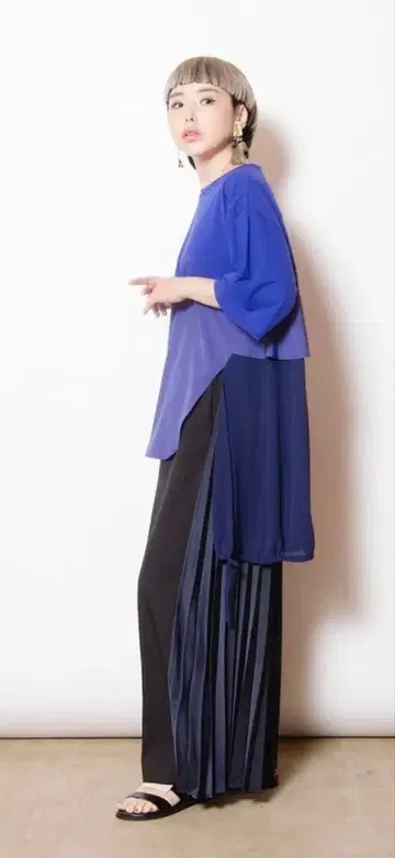 오즈모시스 플리츠 절개 팬츠 블랙