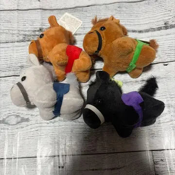 세리아 seria 경주마 마스코트 키링 말 우마 4종 B