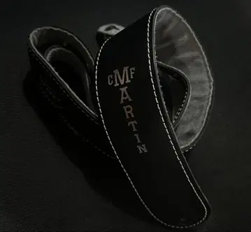 Martin 기타 스트랩 세로 로고 실버 가죽 블랙