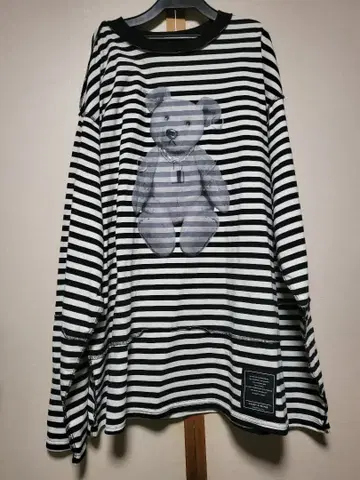 CANDY STRIPPER 스트라이프 곰 긴팔 T셔츠