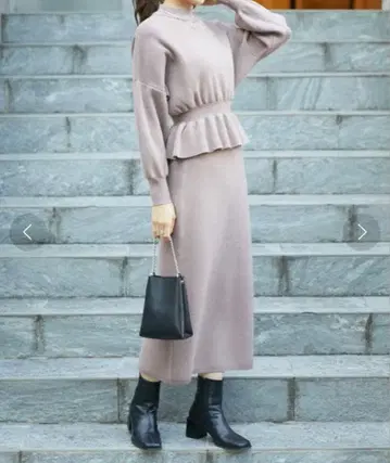 미사용 새상품 FREE'S MART 하이넥 리브 니트 셋업 원피스