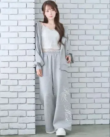 로제 뮤즈 Logo 3d embroidery hoodie 셋업