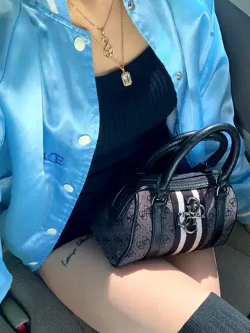 Y2K 바시티 자켓 새틴 자켓 스카이블루