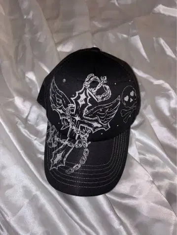 9090Girl Cross 로고 메쉬 캡 블랙