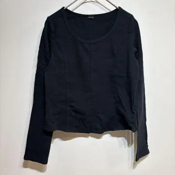 긴팔 티셔츠 블랙 심플 무지 턱인 숏 기장