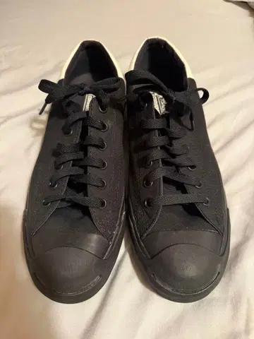 새상품급 컨버스 캔버스 블랙 화이트 25.5