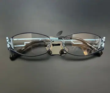 타카노리 유게 티타늄 프레임 블루 안경