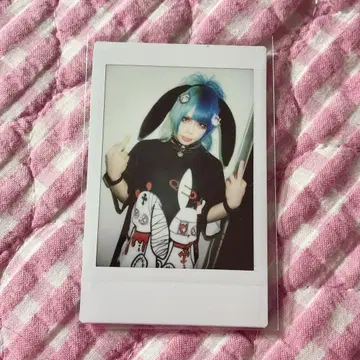 0.1g의 오산 미도리카와 유우 씨 폴라로이드