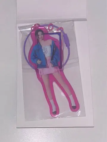 BABYMONSTER 아현 DRIP 아크릴 사진 참