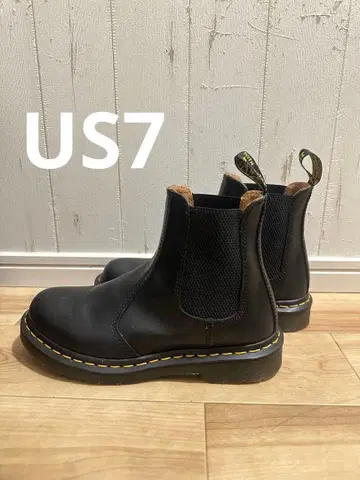 닥터 마틴 블랙 첼시 부츠 US7
