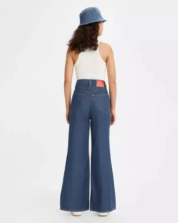 LEVI'S RED 하이웨스트 플레어 데님