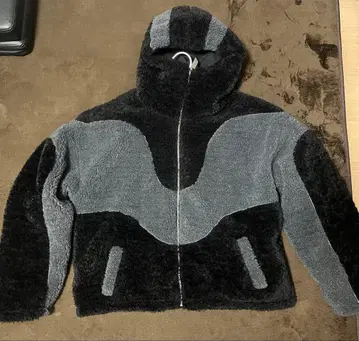 Trendt Vision 보아 자켓 M 사이즈 블랙