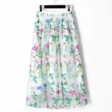 그레이스 콘티넨탈 36 자수 스커트