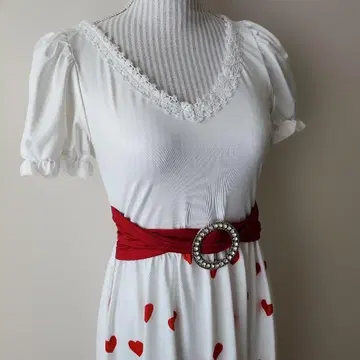 하트 무늬 레이스 원피스