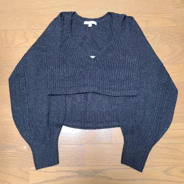 유니클로 마메쿠로구치 3d 볼륨 슬리브 스웨터 3d 리브 니트 브라